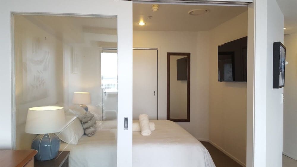 Auckland Waterfront Executive Living