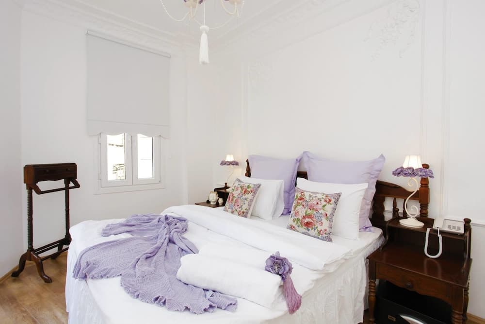 The White Swan Suites Beyoglu