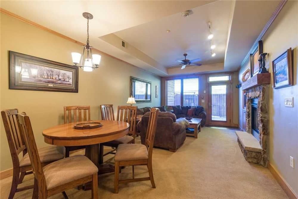 4110 Aspen Lodge, Trappeur's Crossing Apartment 2