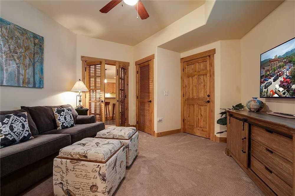 4201 Aspen Lodge, Trappeur's Crossing Apartment 3