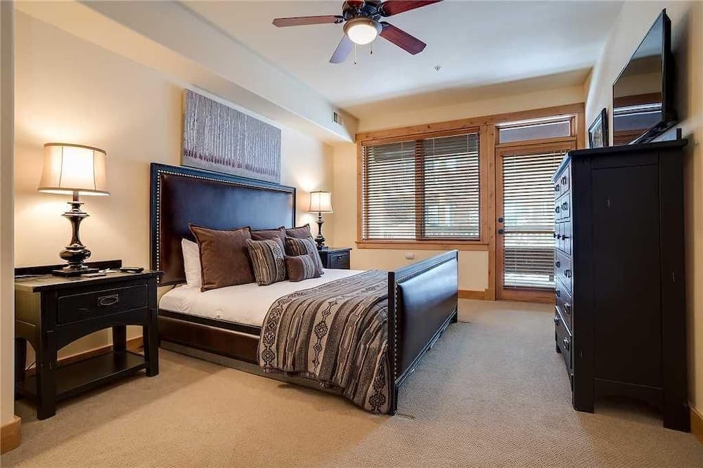 4203 Aspen Lodge, Trappeur's Crossing Apartment 3