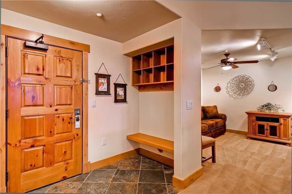 4304 Aspen Lodge, Trappeur's Crossing Apartment 3