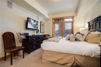 6109 Bear Lodge, Trappeur's Crossing Apartment 3