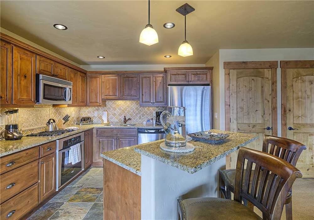 5114 Emerald Lodge, Trappeur's Crossing Apartment 1