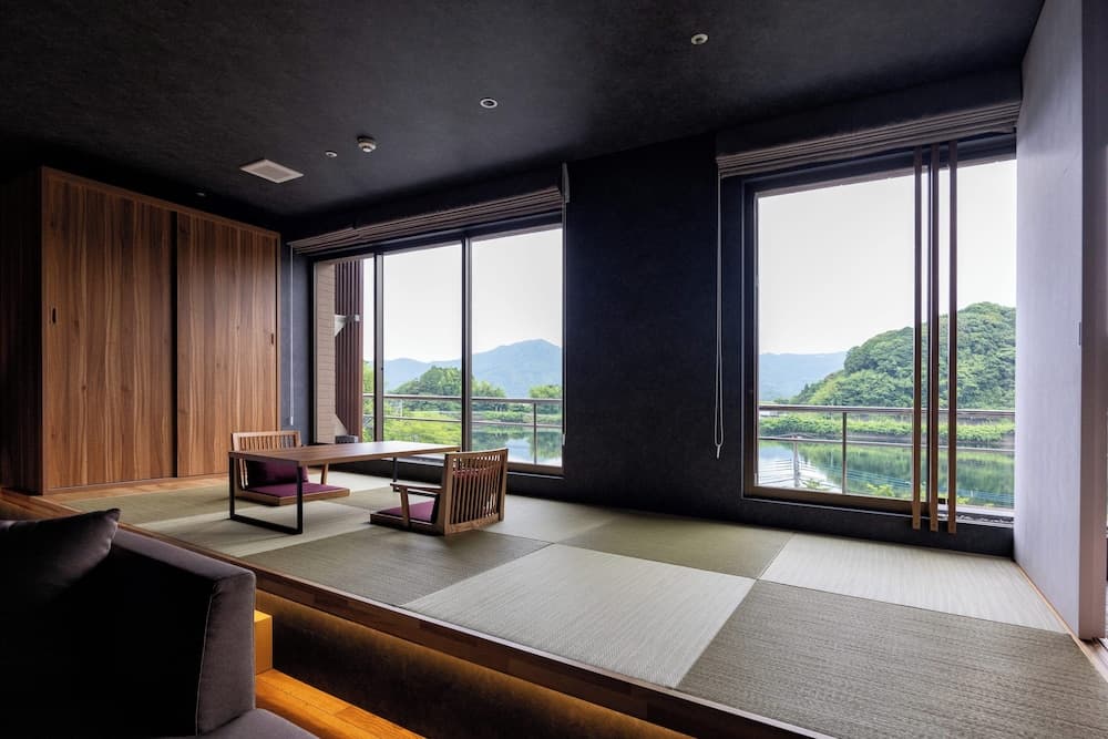 URARI TAKEO GARDEN TERRACE SPA RESORTS