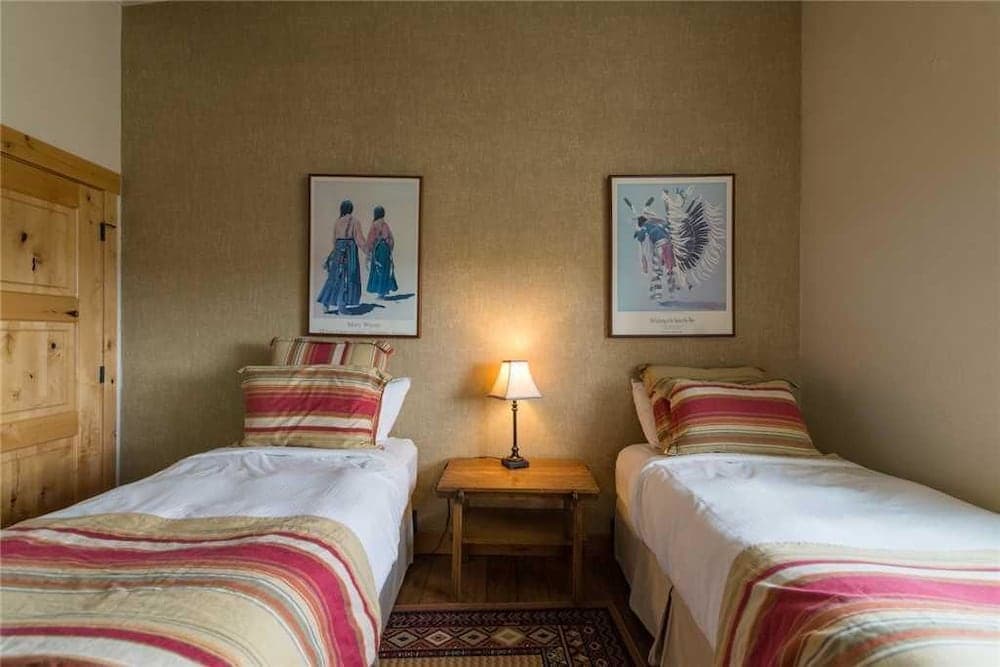 417 Storm Meadows Club C Apartment 2