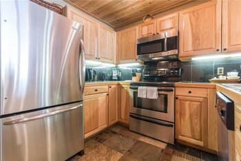 1110 Trappeur's Lodge, Trappeur's Crossing Apartment 1