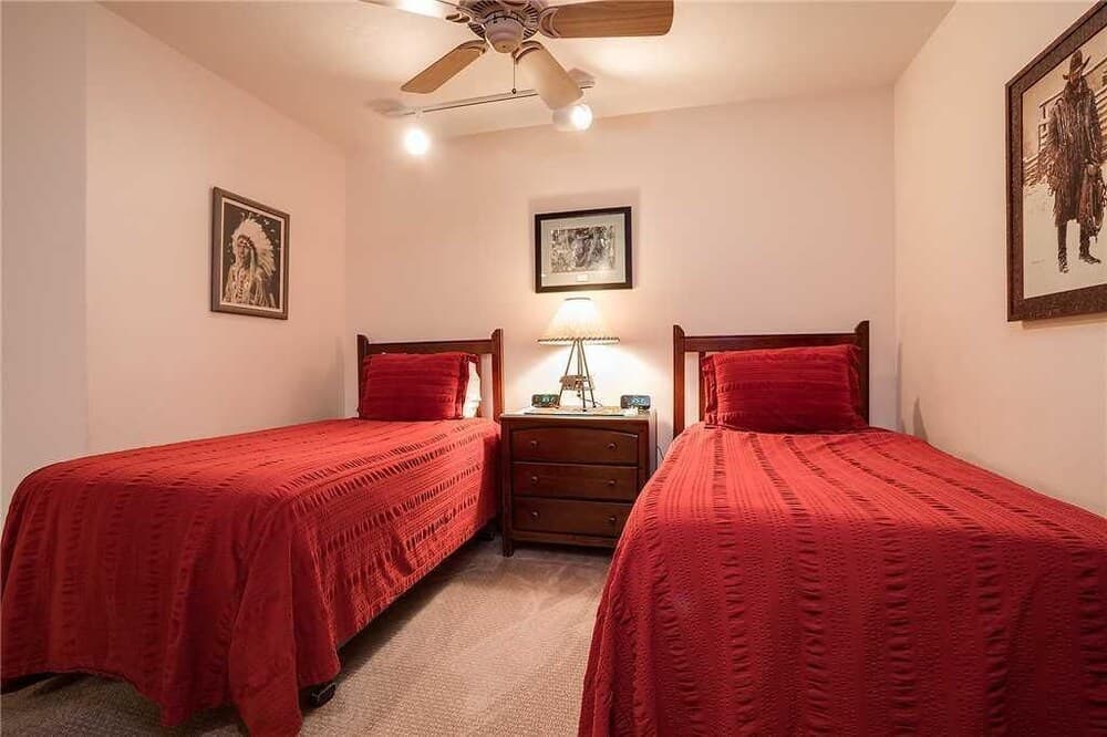 1201 Trappeur's Lodge, Trappeur's Crossing Apartment 2