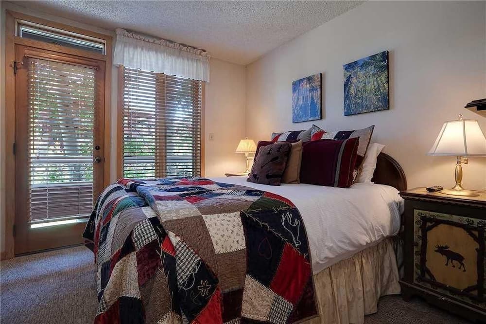 1204 Trappeur's Lodge, Trappeur's Crossing Apartment 2