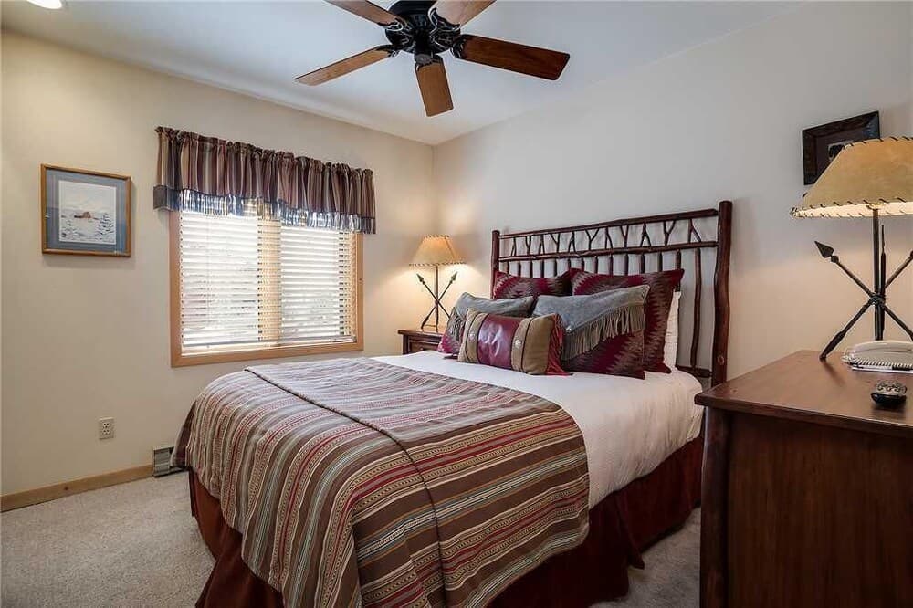 1210 Trappeur's Lodge, Trappeur's Crossing Apartment 1