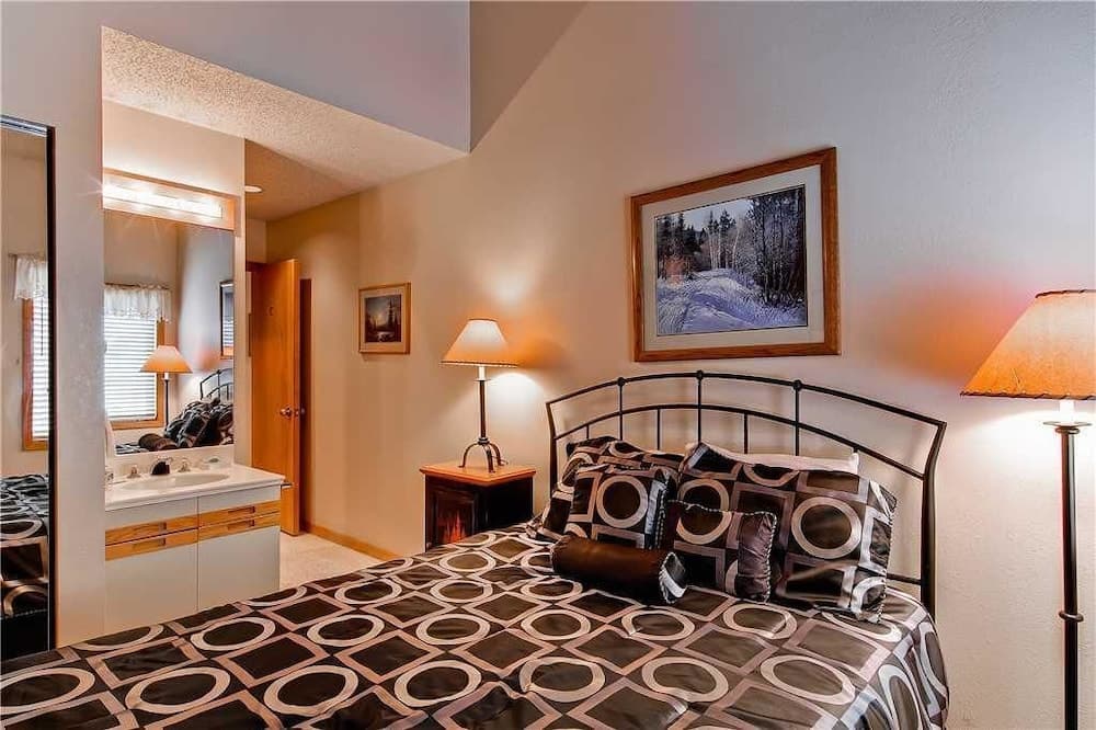 1211 Trappeur's Lodge, Trappeur's Crossing Apartment 4