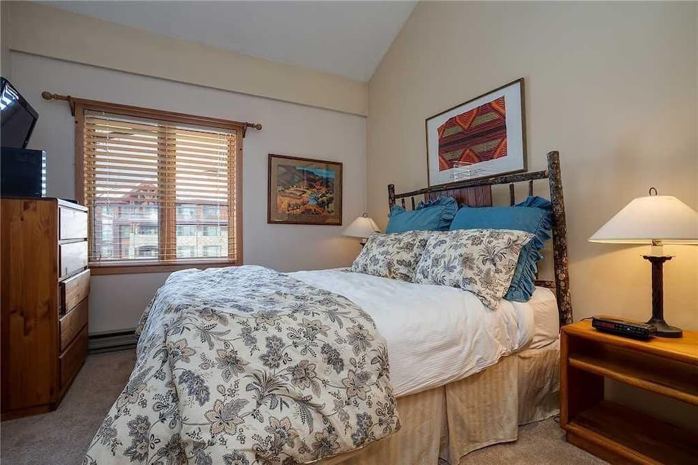 1303 Trappeur's Lodge, Trappeur's Crossing Apartment 2