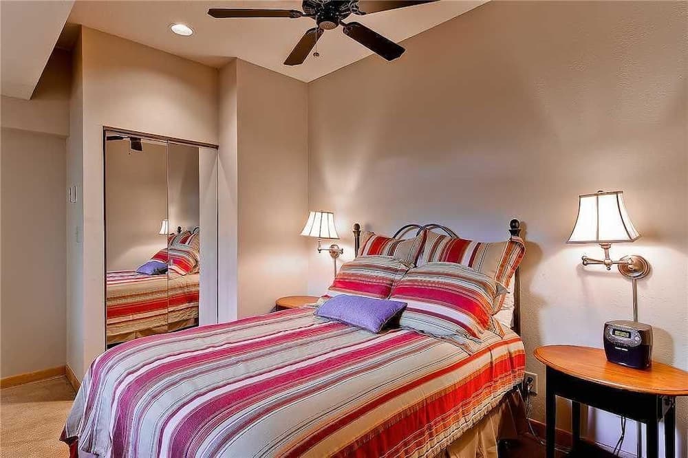 1310 Trappeur's Lodge, Trappeur's Crossing Apartment 3