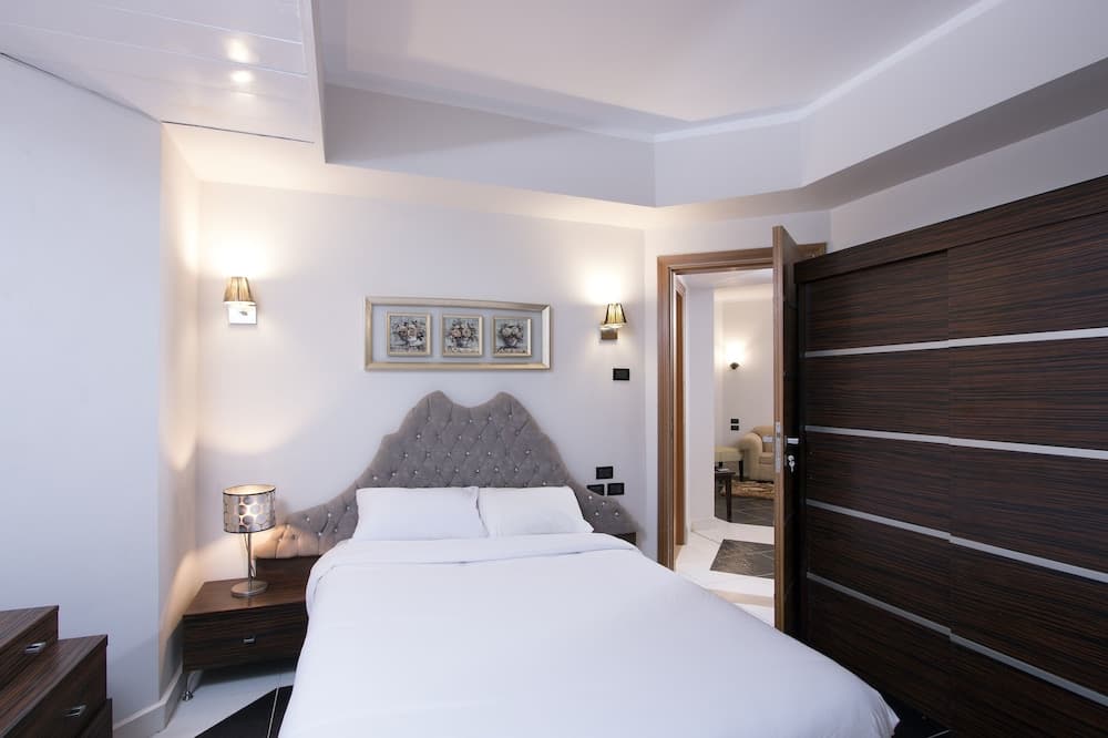 Royal Beach Serviced Apartments