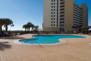 Palacio Condos by Hosteeva