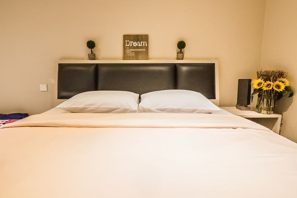 Marina Travellers Suite at Riverson Soho