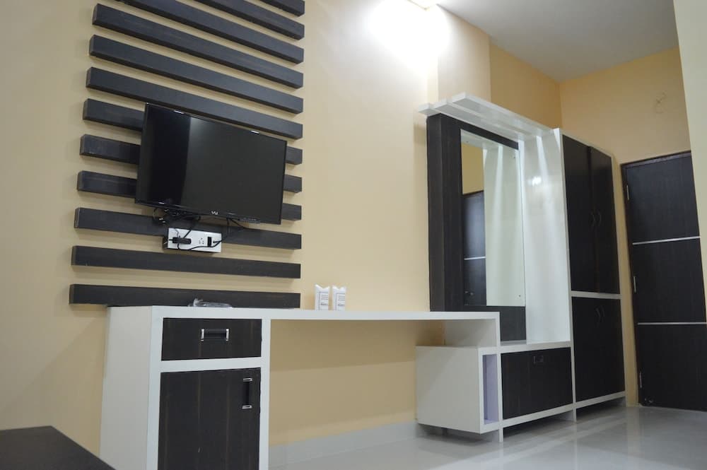 Hotel Mariya International