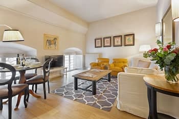 Tornabuoni Apartments