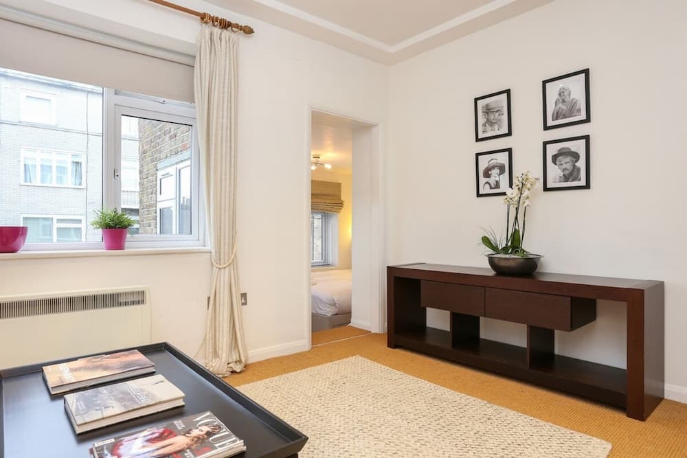 1 Bedroom Flat in South Kensington