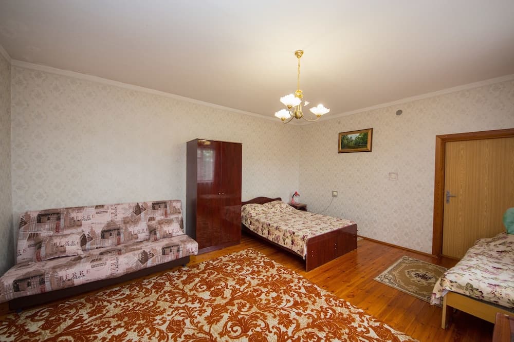 Guest House on Chernomorskaya Ulitsa