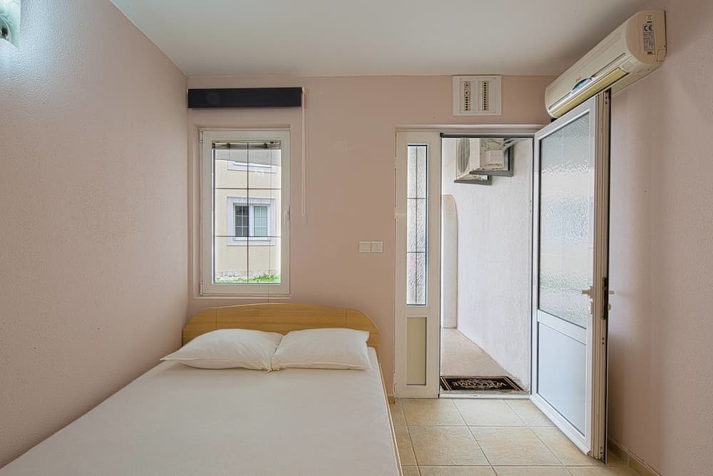 Adriatic Hill Apartments