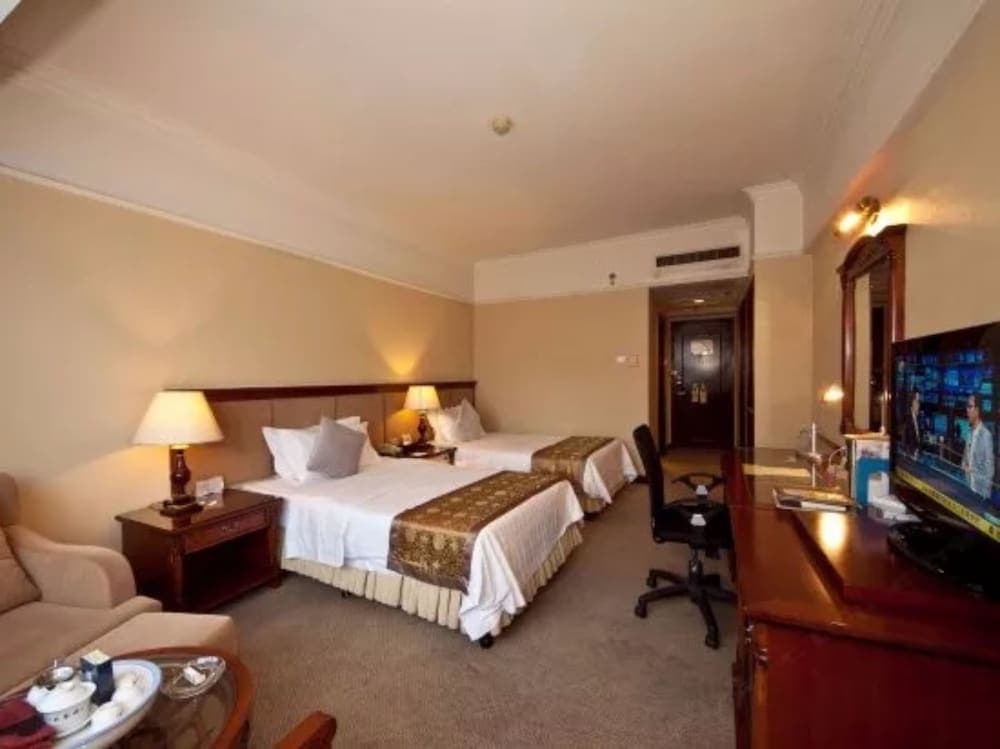 Fujian Sunshine Holiday Hotel