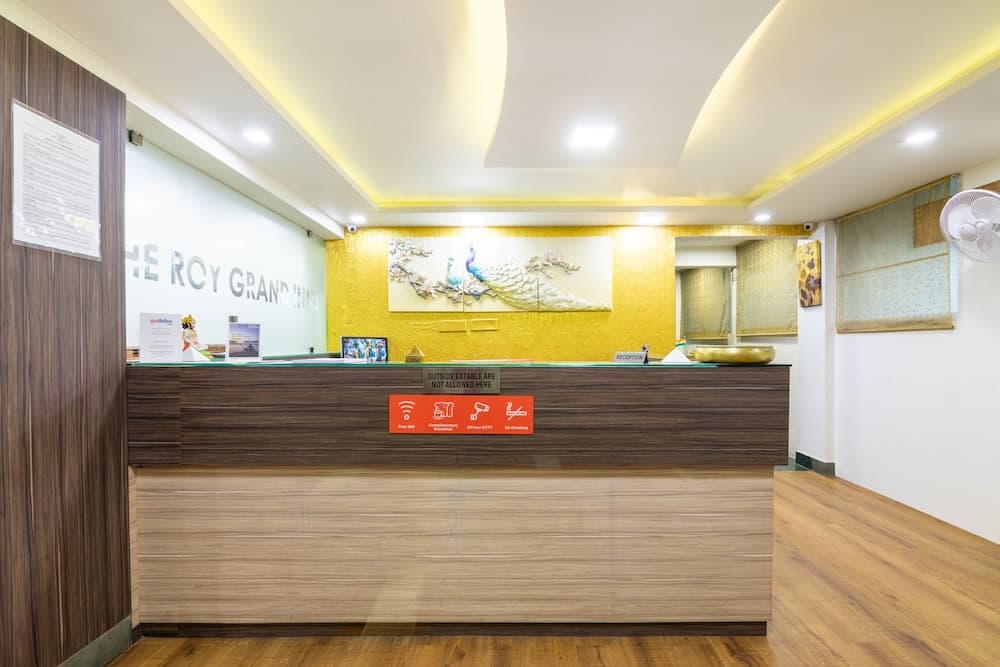 Capital O 5379 The Roy Grand Inns