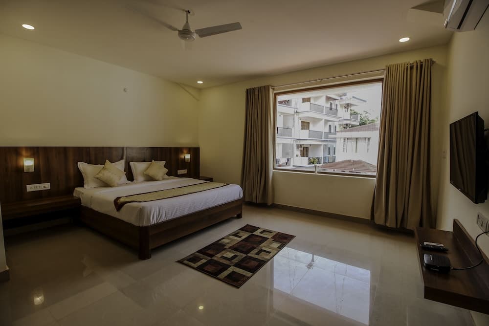 OYO 9891 Home Poolside 2BHK Villa Thalassa