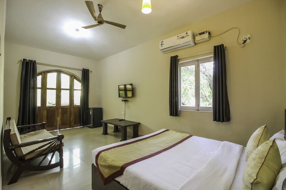 OYO 10958 Home Modern Studios Candolim