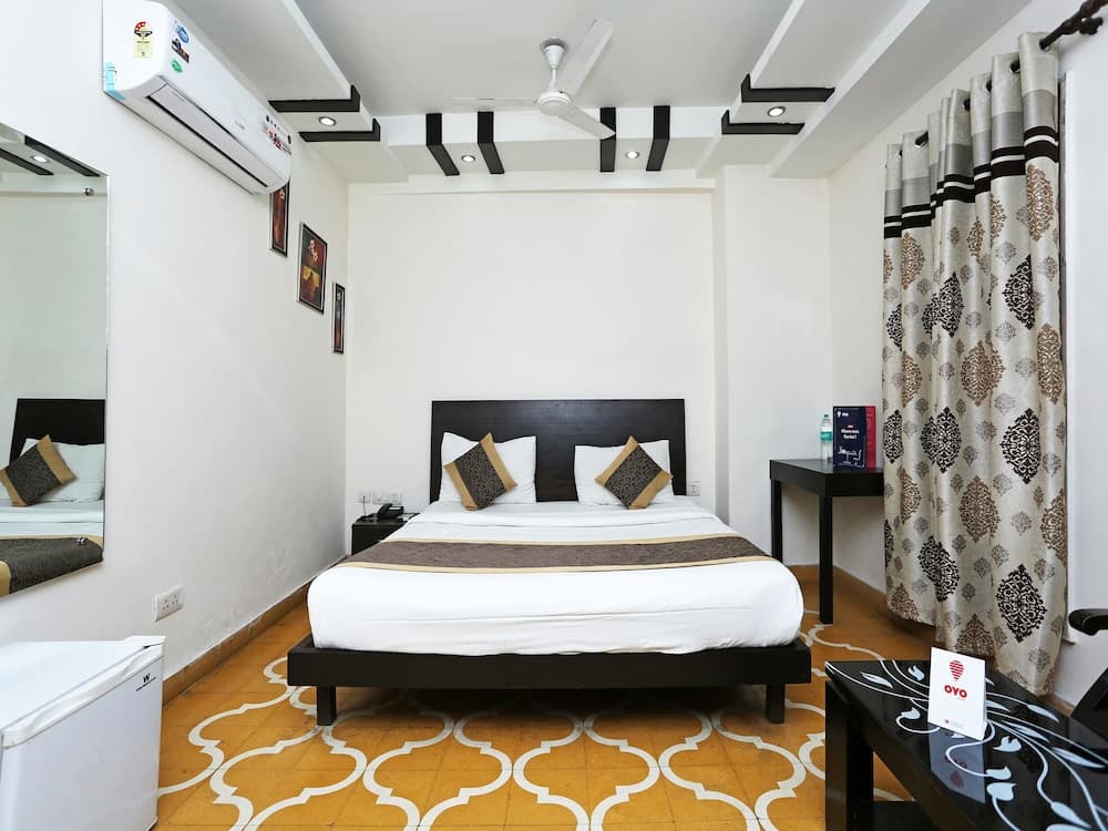 OYO 8352 The Heritage