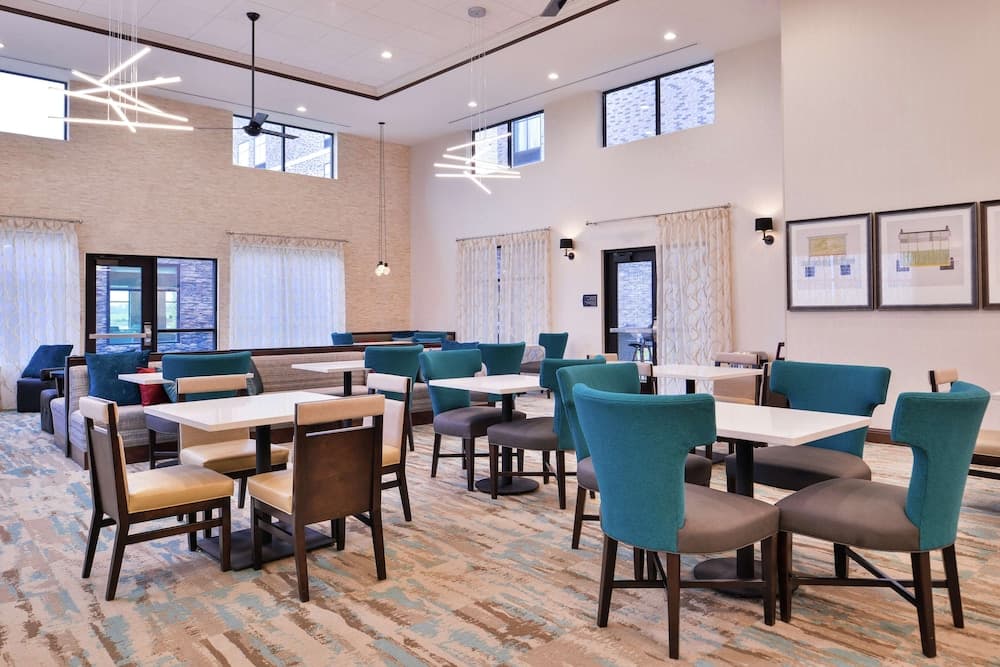 Homewood Suites by Hilton Des Moines Airport