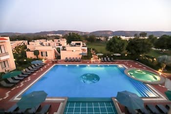 Spree Jungle Vilas Resort