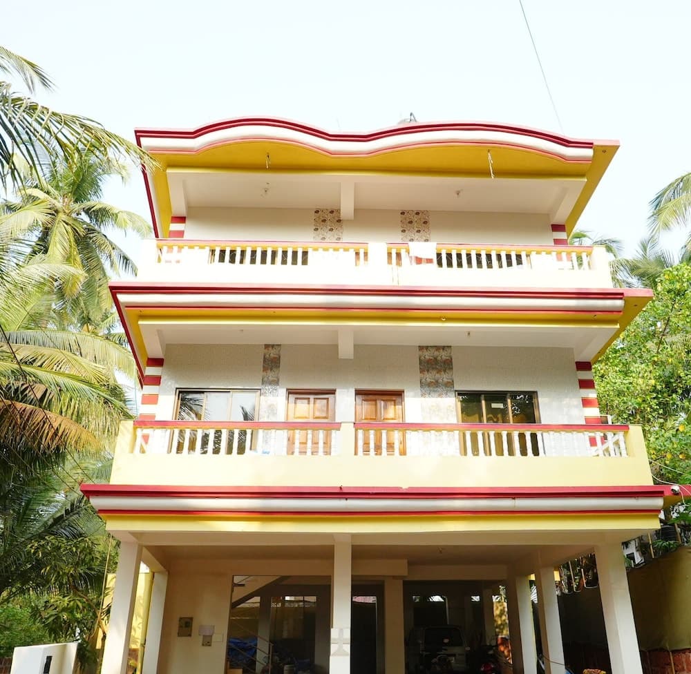 Sunset & Waves Resort