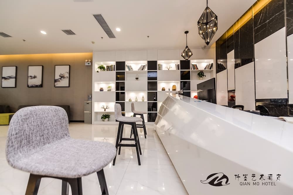 Qianmo Art Hotel