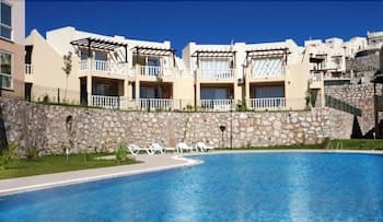 Turquoise Residence 4 Bedrooms Villa