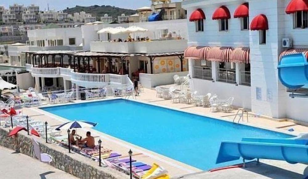 Flamingo Country Club Adabuku 2 Bedrooms