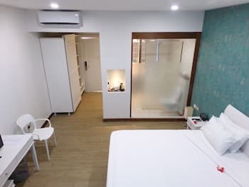 Itsandra Beach Hotel & Resort