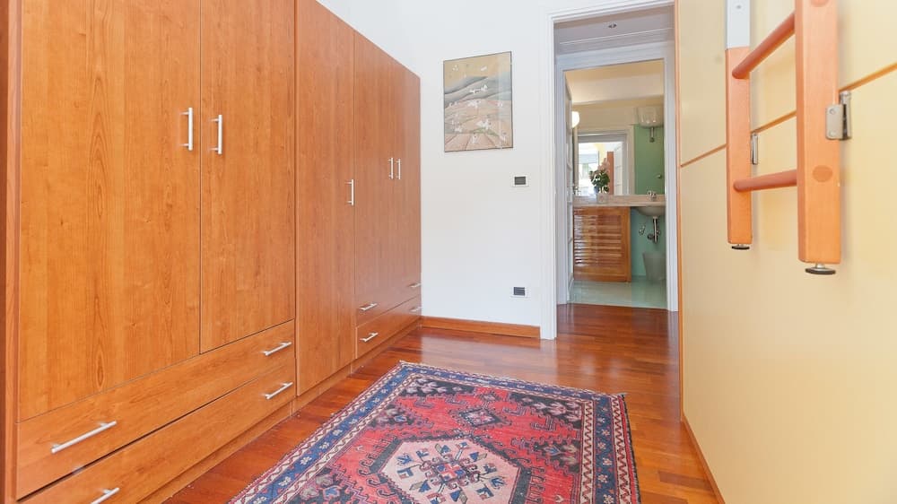 Rental In Rome Pateras Flower