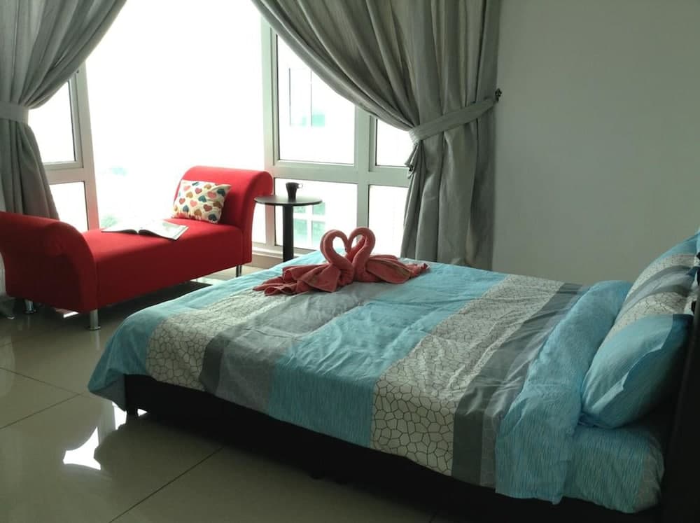 HomeStay in Johor - KSL SeaView