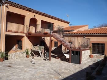 Albergue Serranilla - Hostel