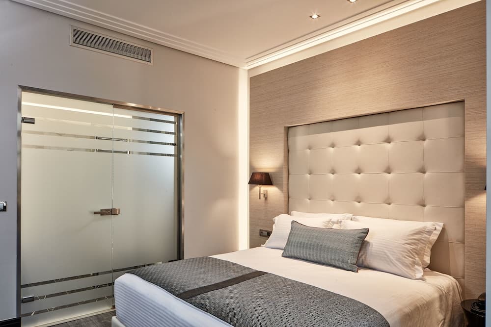 Antigon Urban Chic Hotel