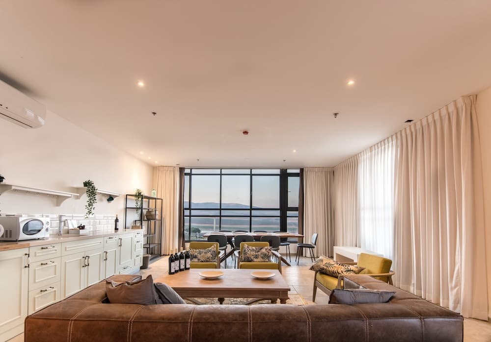 Olive Gilboa Mountain