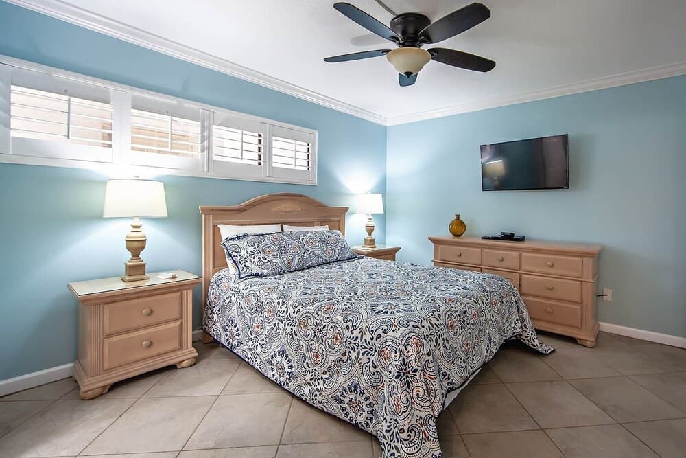 Gulf Shore Condo #505 2 Bedrooms 2 Bathrooms Condo