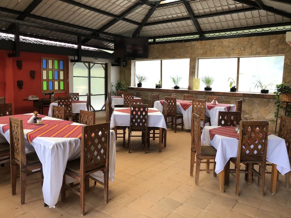 Bella Verapaz Hotel Y Restaurant
