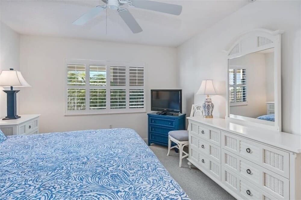 Sea Oats 321 2 Bedroom Condo by RedAwning