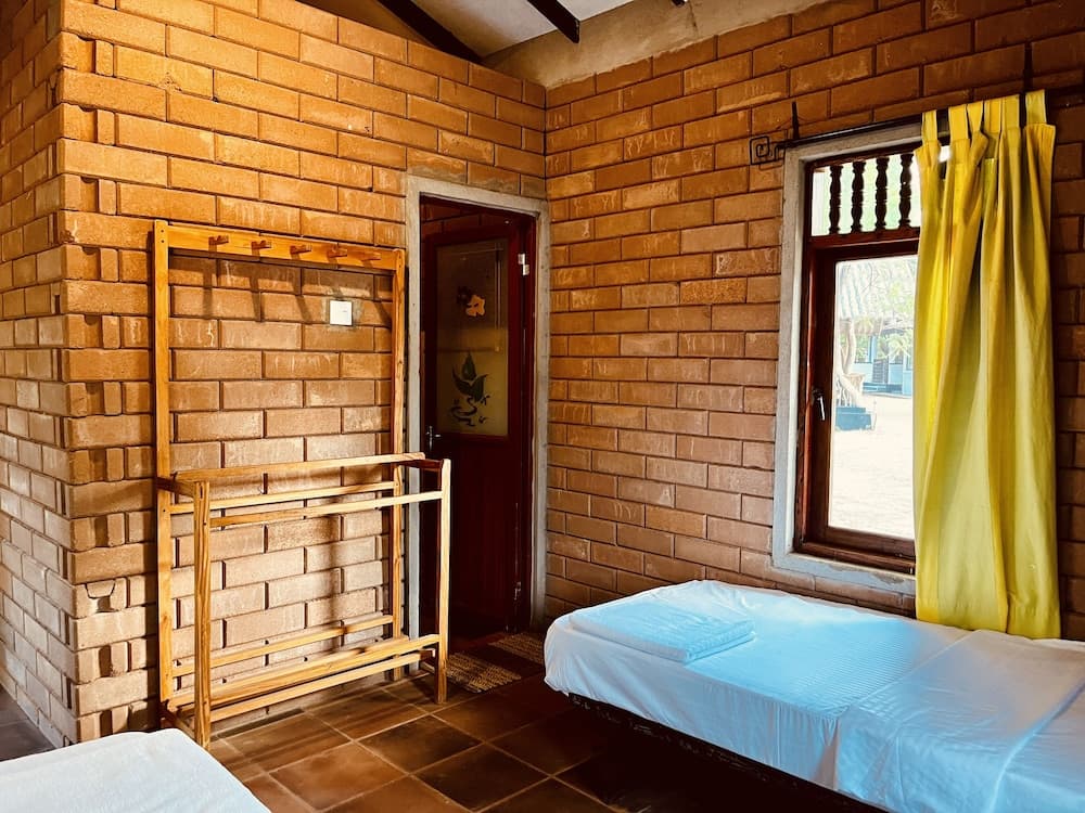 Funky Leopard Safari Lodge Bordering Yala National Park - Hostel