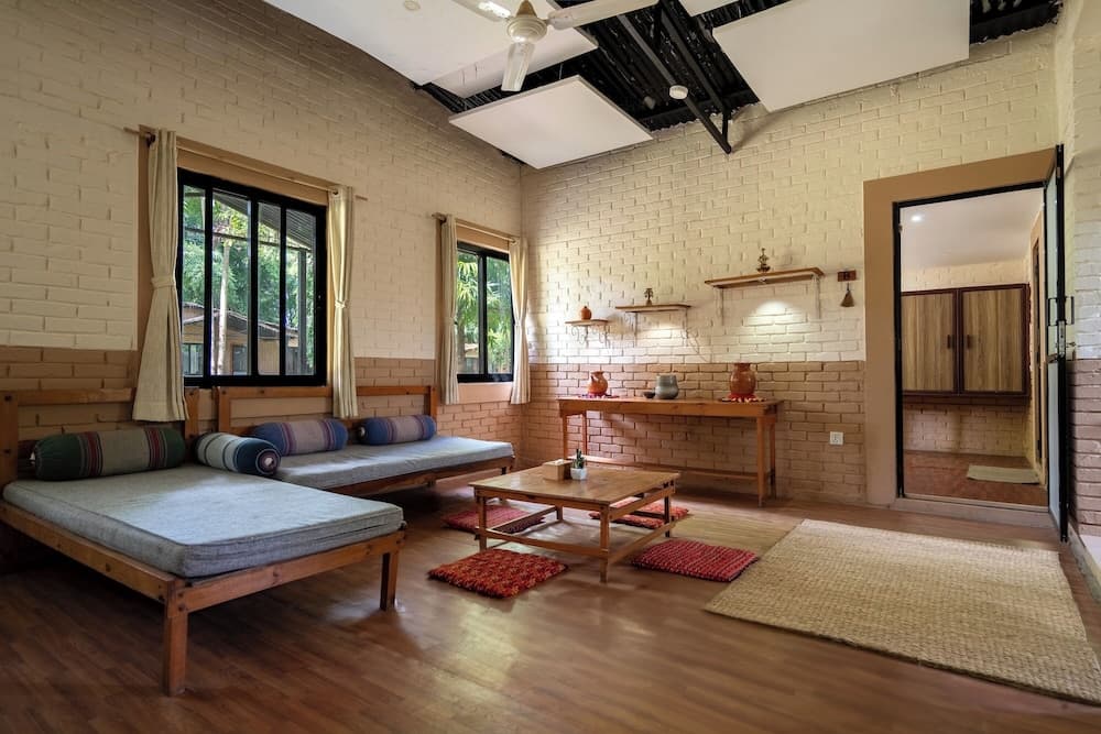 Nana Jungle Resort Near Chitwan National Park