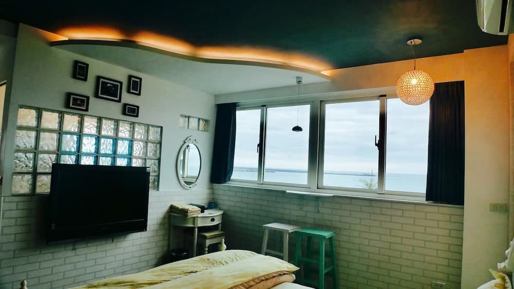 Sunshine Sea View B&B