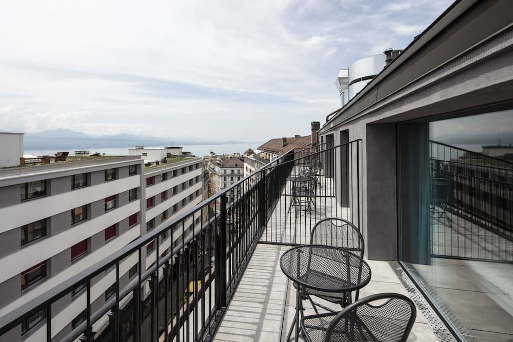 Swiss Chocolate Lausanne by Fassbind