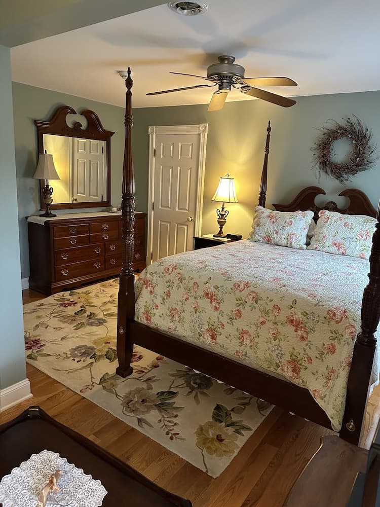 Maple Shade Bed & Breakfast